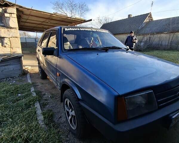 Синий ВАЗ 2109, объемом двигателя 1.5 л и пробегом 115 тыс. км за 1400 $, фото 2 на Automoto.ua
