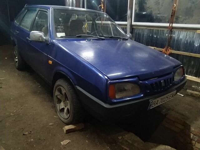 Синий ВАЗ 2109, объемом двигателя 1.5 л и пробегом 150 тыс. км за 779 $, фото 1 на Automoto.ua