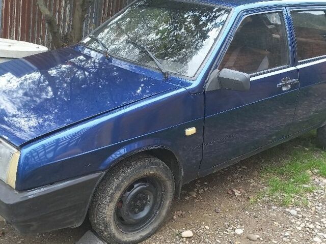 Синий ВАЗ 2109, объемом двигателя 1.5 л и пробегом 100 тыс. км за 600 $, фото 1 на Automoto.ua
