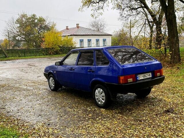 Синий ВАЗ 2109, объемом двигателя 1.3 л и пробегом 100 тыс. км за 1300 $, фото 3 на Automoto.ua