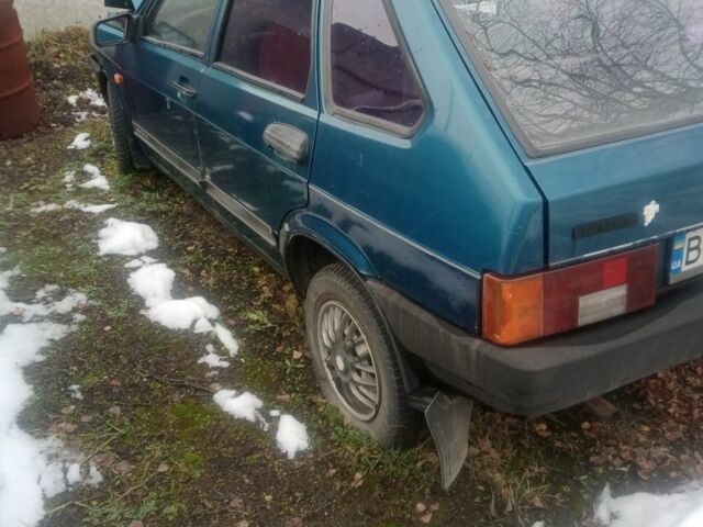 Синий ВАЗ 2109, объемом двигателя 1.5 л и пробегом 400 тыс. км за 400 $, фото 2 на Automoto.ua