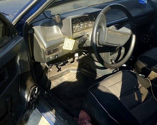 Синий ВАЗ 2109, объемом двигателя 1.5 л и пробегом 200 тыс. км за 1600 $, фото 3 на Automoto.ua