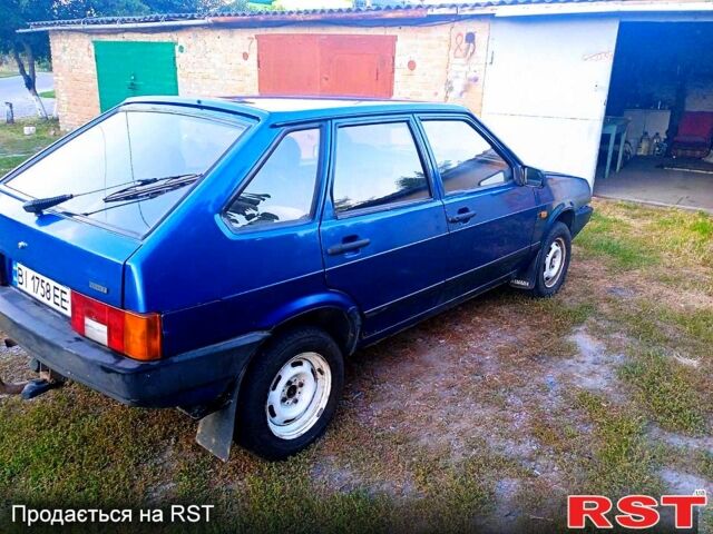 Синій ВАЗ 2109, об'ємом двигуна 1.5 л та пробігом 180 тис. км за 950 $, фото 10 на Automoto.ua