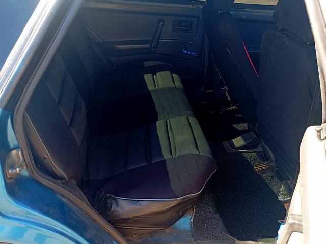 Синий ВАЗ 2109, объемом двигателя 1.5 л и пробегом 125 тыс. км за 1600 $, фото 4 на Automoto.ua