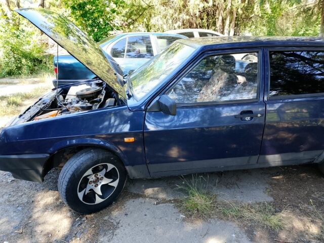 Синий ВАЗ 2109, объемом двигателя 1.5 л и пробегом 100 тыс. км за 1400 $, фото 1 на Automoto.ua