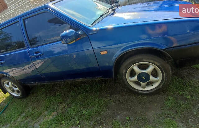 Синій ВАЗ 2109, об'ємом двигуна 1.5 л та пробігом 50 тис. км за 1100 $, фото 3 на Automoto.ua