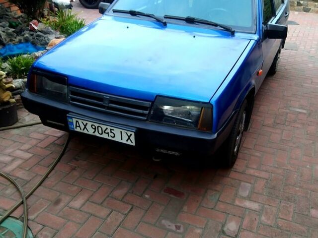 Синий ВАЗ 2109, объемом двигателя 1.5 л и пробегом 100 тыс. км за 1200 $, фото 2 на Automoto.ua