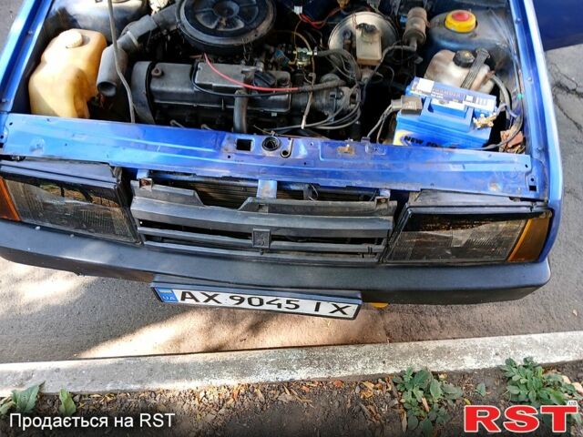 Синий ВАЗ 2109, объемом двигателя 1.5 л и пробегом 100 тыс. км за 1200 $, фото 5 на Automoto.ua