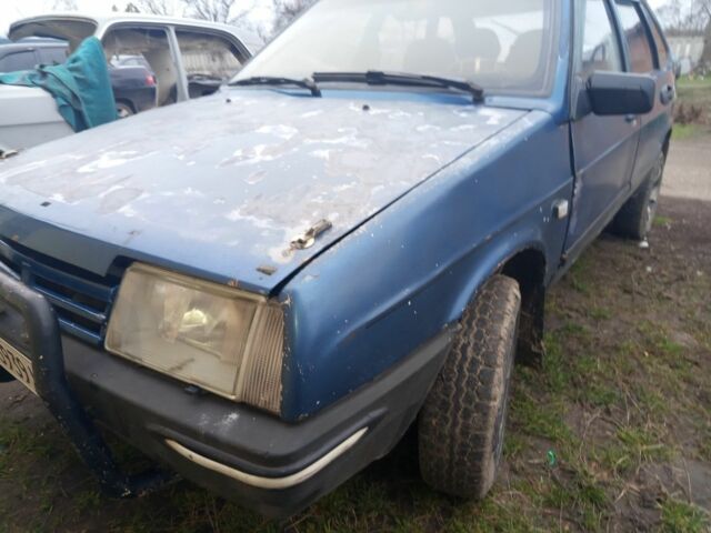 Синій ВАЗ 2109, об'ємом двигуна 1.5 л та пробігом 120 тис. км за 800 $, фото 3 на Automoto.ua