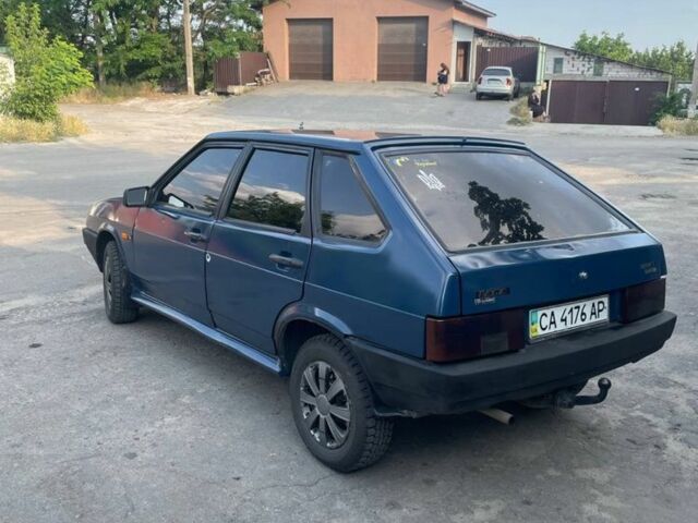Синий ВАЗ 2109, объемом двигателя 1.5 л и пробегом 150 тыс. км за 900 $, фото 2 на Automoto.ua