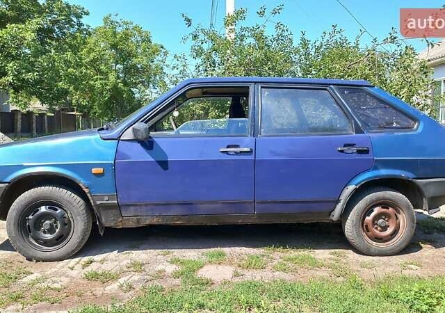 Синий ВАЗ 2109, объемом двигателя 1.5 л и пробегом 65 тыс. км за 800 $, фото 3 на Automoto.ua