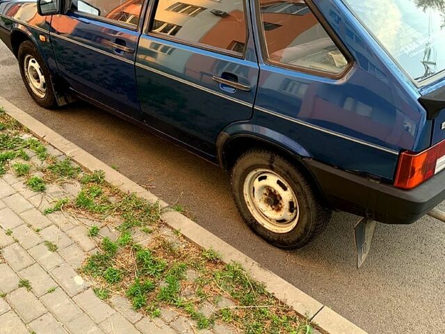 Синий ВАЗ 2109, объемом двигателя 1.5 л и пробегом 95 тыс. км за 1250 $, фото 2 на Automoto.ua