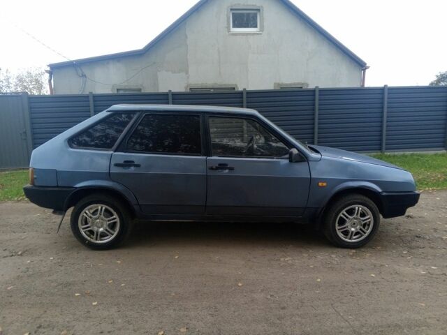 Синий ВАЗ 2109, объемом двигателя 1.3 л и пробегом 110 тыс. км за 837 $, фото 2 на Automoto.ua