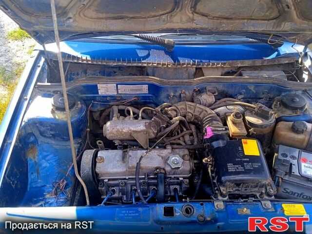 Синій ВАЗ 2109, об'ємом двигуна 1.5 л та пробігом 180 тис. км за 950 $, фото 5 на Automoto.ua
