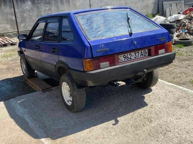 Синий ВАЗ 2109, объемом двигателя 1.5 л и пробегом 240 тыс. км за 350 $, фото 1 на Automoto.ua