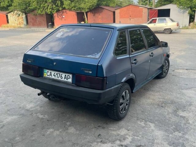 Синий ВАЗ 2109, объемом двигателя 1.5 л и пробегом 150 тыс. км за 900 $, фото 4 на Automoto.ua