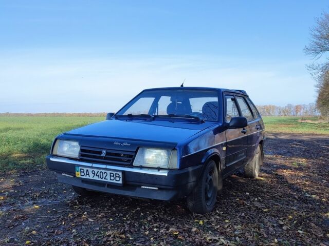 Синий ВАЗ 2109, объемом двигателя 1.5 л и пробегом 280 тыс. км за 1000 $, фото 3 на Automoto.ua