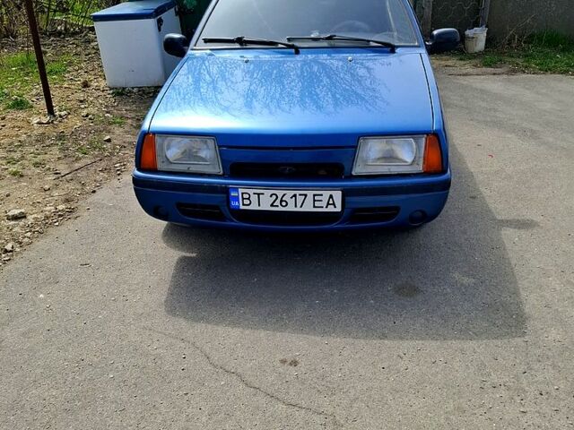 Синій ВАЗ 2109, об'ємом двигуна 1.5 л та пробігом 0 тис. км за 2000 $, фото 4 на Automoto.ua