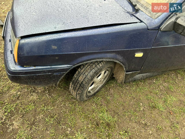 Синий ВАЗ 2109, объемом двигателя 1.5 л и пробегом 300 тыс. км за 750 $, фото 2 на Automoto.ua