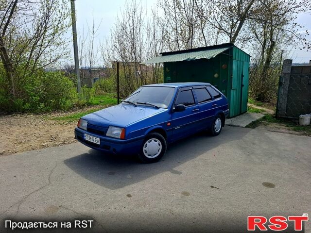 Синій ВАЗ 2109, об'ємом двигуна 1.5 л та пробігом 0 тис. км за 2000 $, фото 2 на Automoto.ua