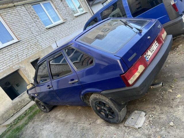 Синий ВАЗ 2109, объемом двигателя 1.5 л и пробегом 250 тыс. км за 1150 $, фото 2 на Automoto.ua