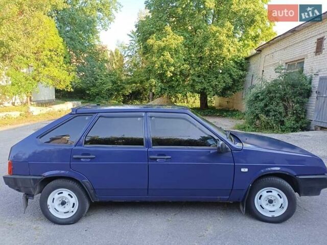 Синій ВАЗ 2109, об'ємом двигуна 1.5 л та пробігом 123 тис. км за 2000 $, фото 1 на Automoto.ua