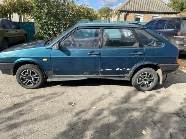 ВАЗ 2109 1999 в Миргороде на Automoto.ua Синий ВАЗ 2109, объемом двигателя 1.5 л и пробегом 190 тыс. км за 556 $, фото 4 на Automoto.ua