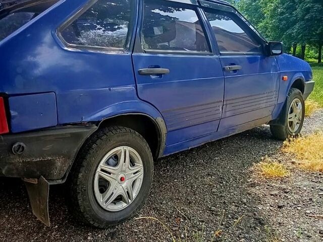 Синий ВАЗ 2109, объемом двигателя 1.5 л и пробегом 40 тыс. км за 1200 $, фото 2 на Automoto.ua