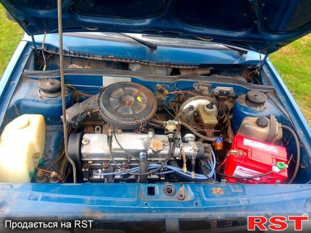 Синий ВАЗ 2109, объемом двигателя 1.5 л и пробегом 80 тыс. км за 1350 $, фото 3 на Automoto.ua