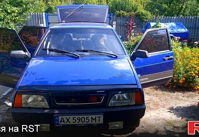 Синий ВАЗ 2109, объемом двигателя 1.5 л и пробегом 207 тыс. км за 2100 $, фото 1 на Automoto.ua