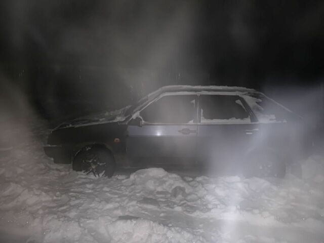 Синій ВАЗ 2109, об'ємом двигуна 1.5 л та пробігом 480 тис. км за 500 $, фото 4 на Automoto.ua