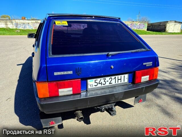 Синий ВАЗ 2109, объемом двигателя 1.5 л и пробегом 200 тыс. км за 1300 $, фото 1 на Automoto.ua