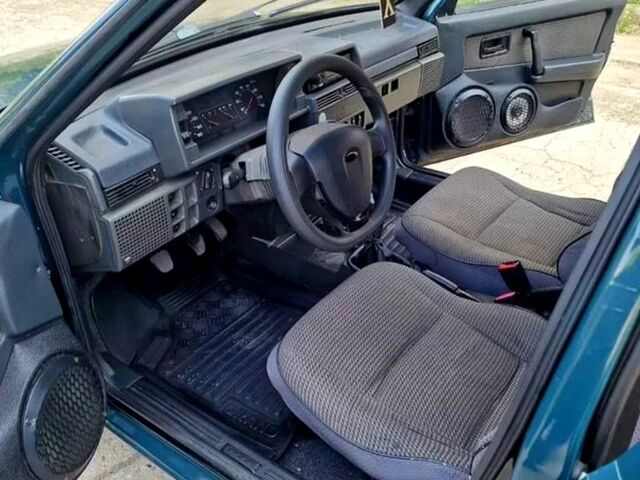 Синий ВАЗ 2109, объемом двигателя 1.5 л и пробегом 254 тыс. км за 790 $, фото 4 на Automoto.ua