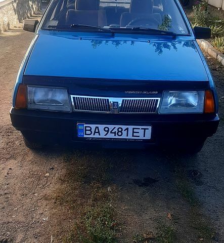 Синий ВАЗ 2109, объемом двигателя 1.5 л и пробегом 100 тыс. км за 950 $, фото 1 на Automoto.ua
