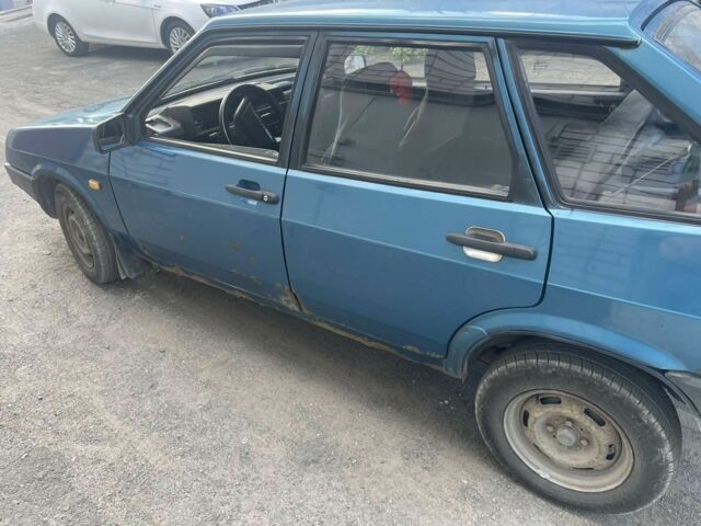 Синий ВАЗ 2109, объемом двигателя 1.5 л и пробегом 253 тыс. км за 1000 $, фото 1 на Automoto.ua