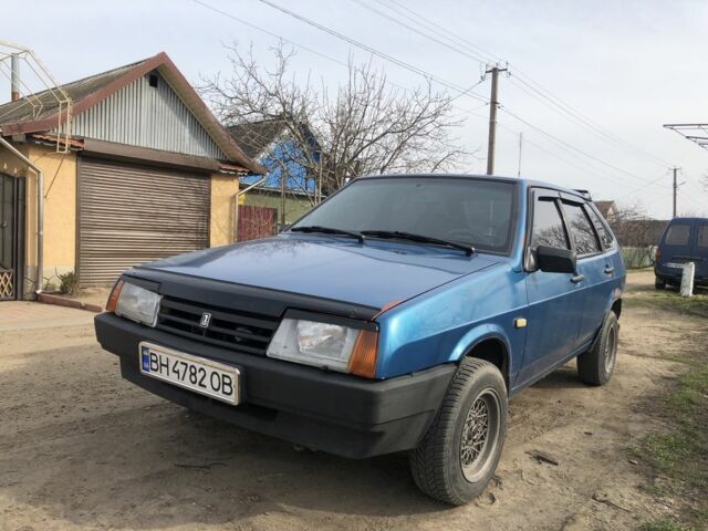 Синий ВАЗ 2109, объемом двигателя 1.5 л и пробегом 229 тыс. км за 1800 $, фото 2 на Automoto.ua