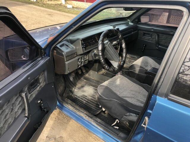 Синий ВАЗ 2109, объемом двигателя 1.5 л и пробегом 229 тыс. км за 1800 $, фото 5 на Automoto.ua