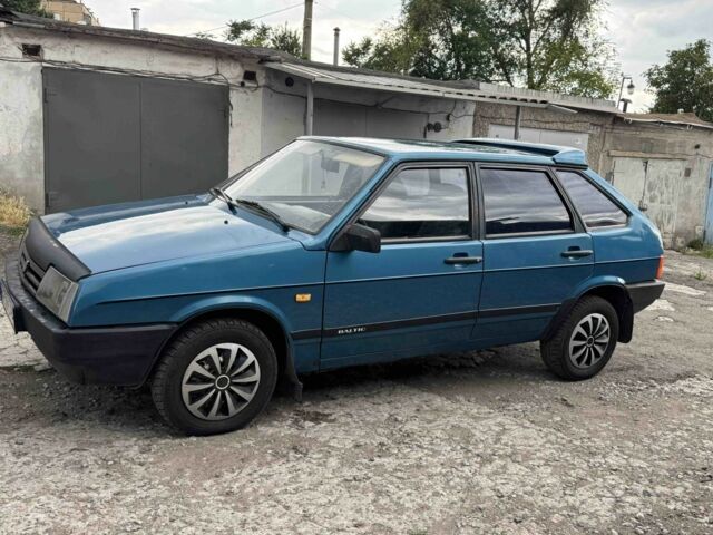 Синий ВАЗ 2109, объемом двигателя 1.5 л и пробегом 196 тыс. км за 1750 $, фото 2 на Automoto.ua