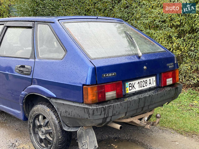 Синий ВАЗ 2109, объемом двигателя 1.5 л и пробегом 200 тыс. км за 1150 $, фото 4 на Automoto.ua