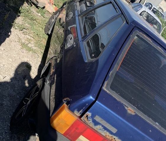 Синій ВАЗ 2109, об'ємом двигуна 0 л та пробігом 200 тис. км за 500 $, фото 2 на Automoto.ua