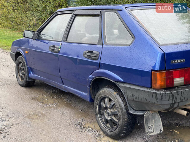 Синий ВАЗ 2109, объемом двигателя 1.5 л и пробегом 200 тыс. км за 1150 $, фото 3 на Automoto.ua