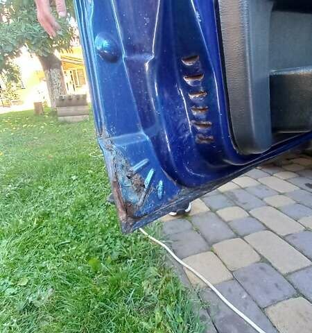 ВАЗ 2109 2002 в Теребовле на Automoto.ua Синий ВАЗ 2109, объемом двигателя 1.5 л и пробегом 280 тыс. км за 1550 $, фото 1 на Automoto.ua