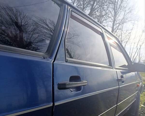 Синий ВАЗ 2109, объемом двигателя 1.46 л и пробегом 151 тыс. км за 1100 $, фото 3 на Automoto.ua