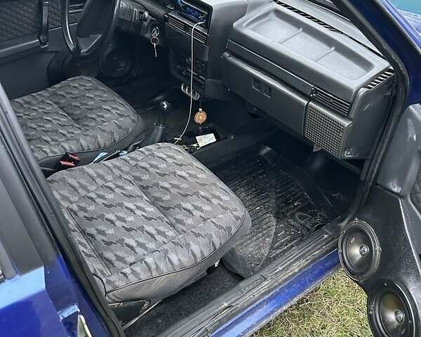 Синій ВАЗ 2109, об'ємом двигуна 1.5 л та пробігом 128 тис. км за 2000 $, фото 4 на Automoto.ua