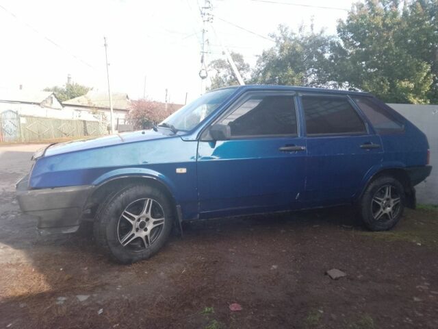 Синий ВАЗ 2109, объемом двигателя 1.5 л и пробегом 200 тыс. км за 1250 $, фото 5 на Automoto.ua