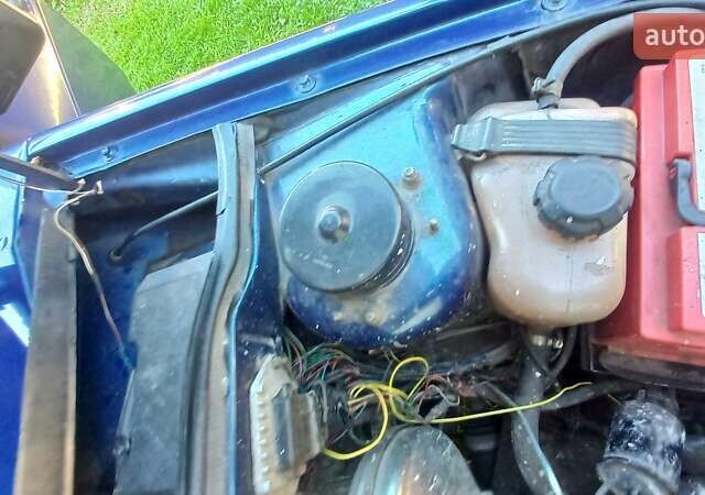 ВАЗ 2109 2002 в Теребовле на Automoto.ua Синий ВАЗ 2109, объемом двигателя 1.5 л и пробегом 280 тыс. км за 1550 $, фото 3 на Automoto.ua