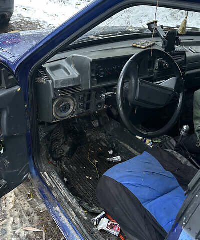 Синий ВАЗ 2109, объемом двигателя 1.5 л и пробегом 201 тыс. км за 900 $, фото 3 на Automoto.ua