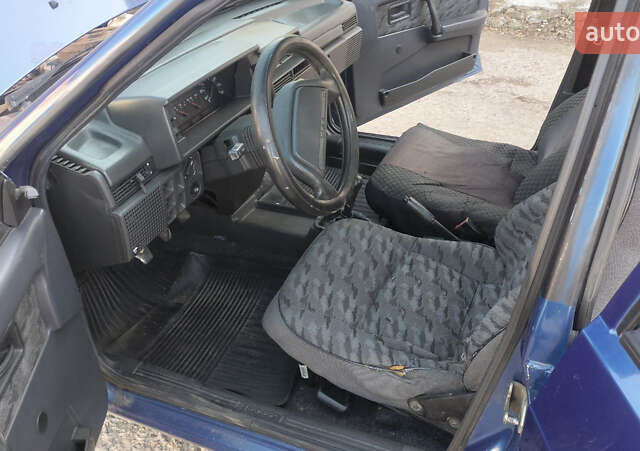 Синий ВАЗ 2109, объемом двигателя 0 л и пробегом 266 тыс. км за 1600 $, фото 3 на Automoto.ua