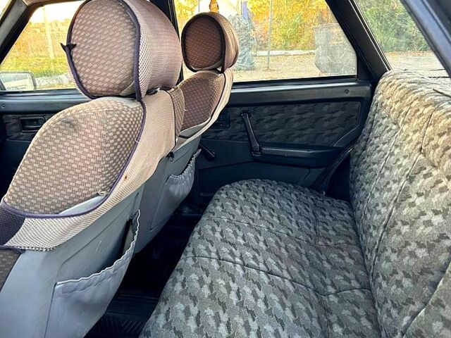 Синий ВАЗ 2109, объемом двигателя 1.5 л и пробегом 239 тыс. км за 1300 $, фото 4 на Automoto.ua