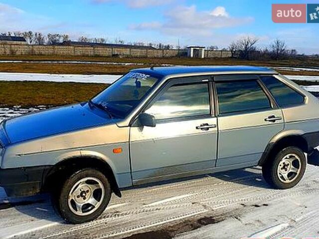 Синий ВАЗ 2109, объемом двигателя 1.5 л и пробегом 310 тыс. км за 2000 $, фото 9 на Automoto.ua